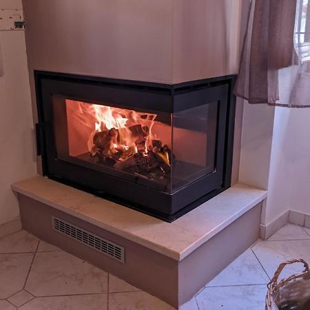 Family House At Corfu Townアパートメント エクステリア 写真