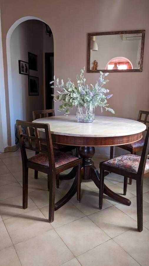 Family House At Corfu Townアパートメント エクステリア 写真