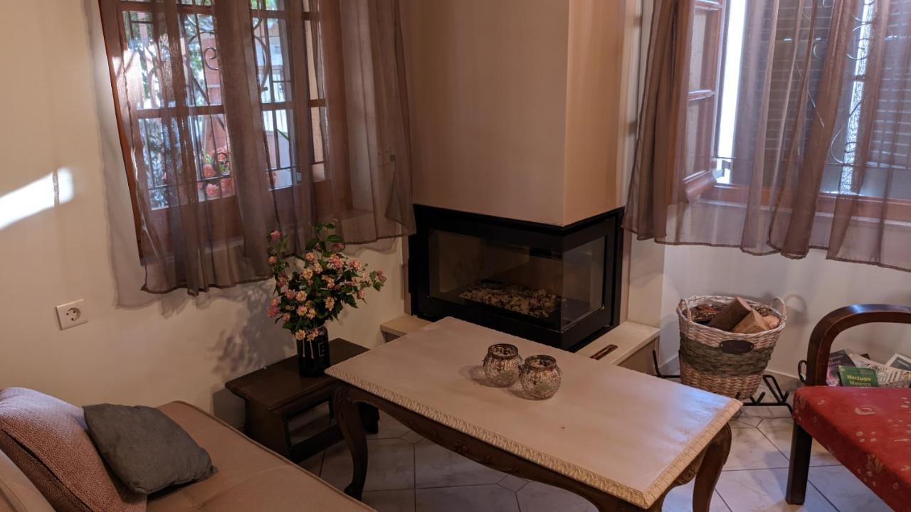 Family House At Corfu Townアパートメント エクステリア 写真