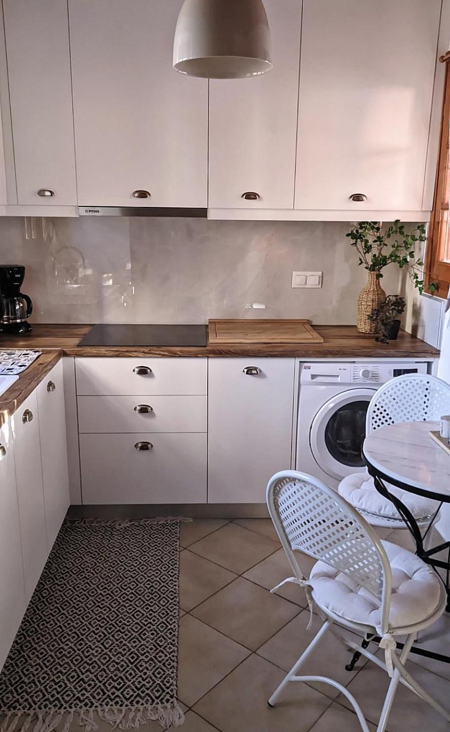 Family House At Corfu Townアパートメント エクステリア 写真